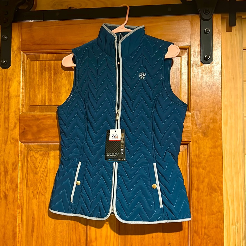 NWT Ariat Tek Vest